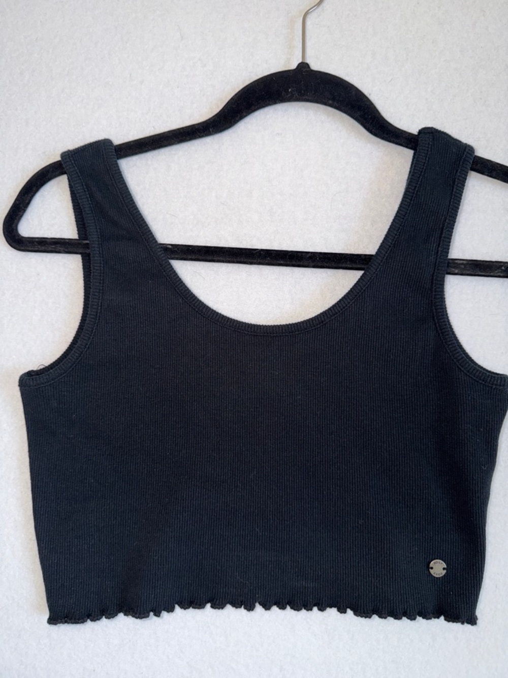 Roxy Black Ribbed Ruffle Edge Bottom Crop Tank Top